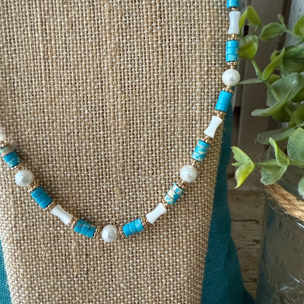 Elegant Turquoise and White Beaded Necklace